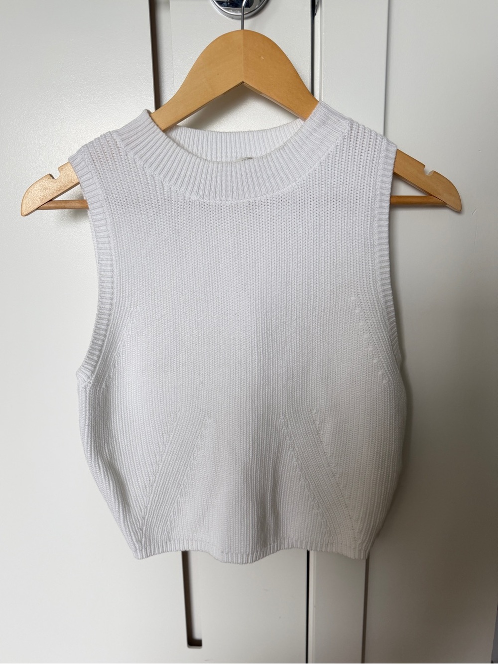 Babaton White 100% Cotton Sweater Vest